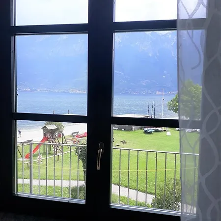 Appartamento Campione Giulia Exclusive Lakefront By Gardadomusmea Campione del Garda