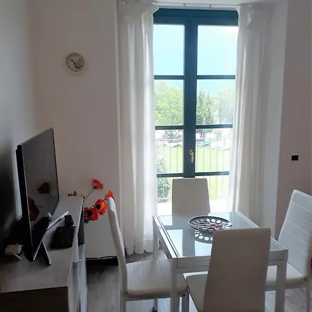 Appartamento Campione Giulia Exclusive Lakefront By Gardadomusmea *